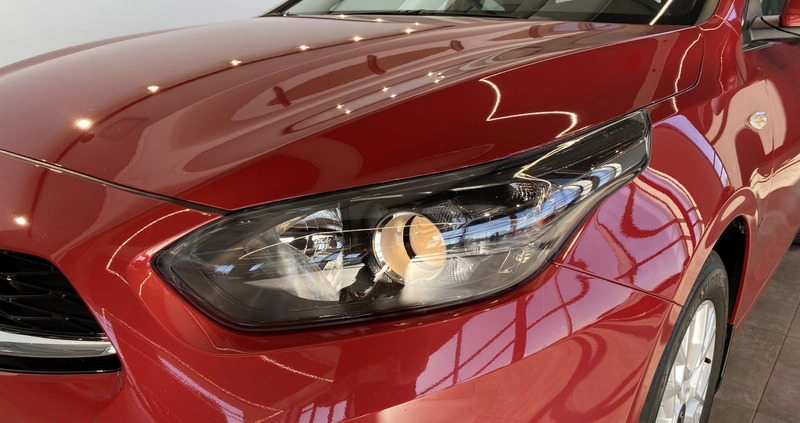 Kia Ceed cena 83900 przebieg: 66800, rok produkcji 2022 z Stryków małe 277